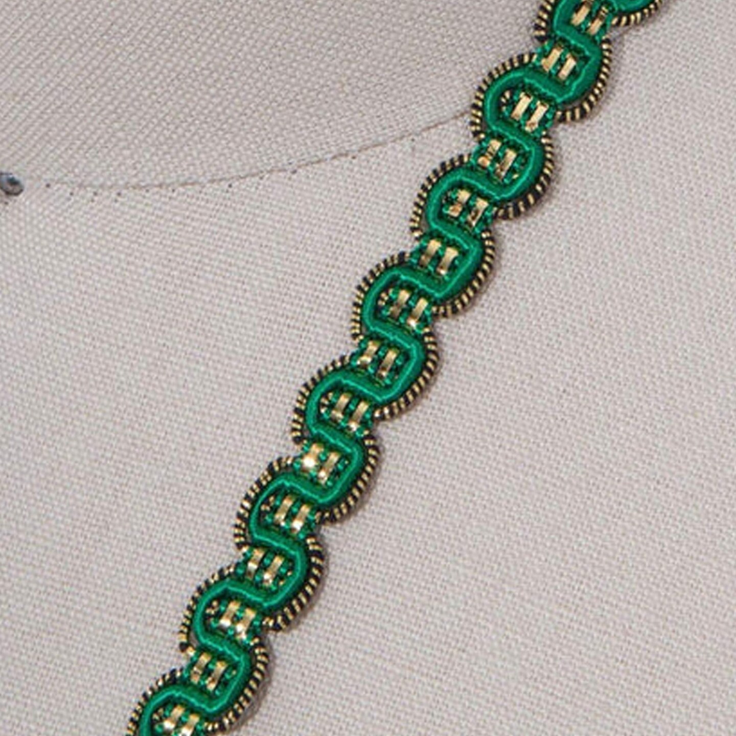 2 Yards 3/8 Inch Green and Gold Gimp Trim for Drapes Pillows Upholstery and Décor Projects