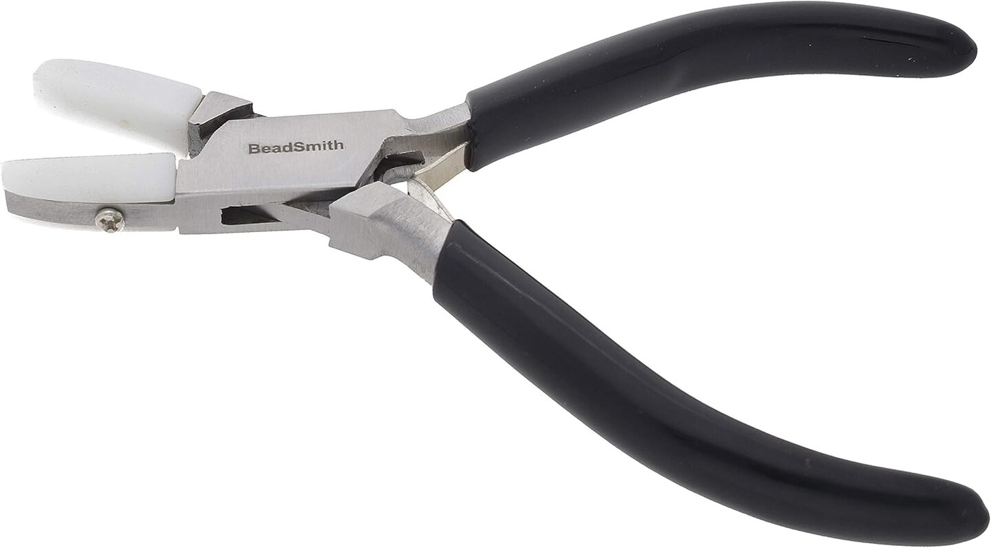 The Beadsmith Double Flat Nose Nylon Jaw Pliers – 5-Inches (127mm), Black Vinyl Comfort Grip Handle with Double Leaf Springs – Protects Wire When Bending and Looping
