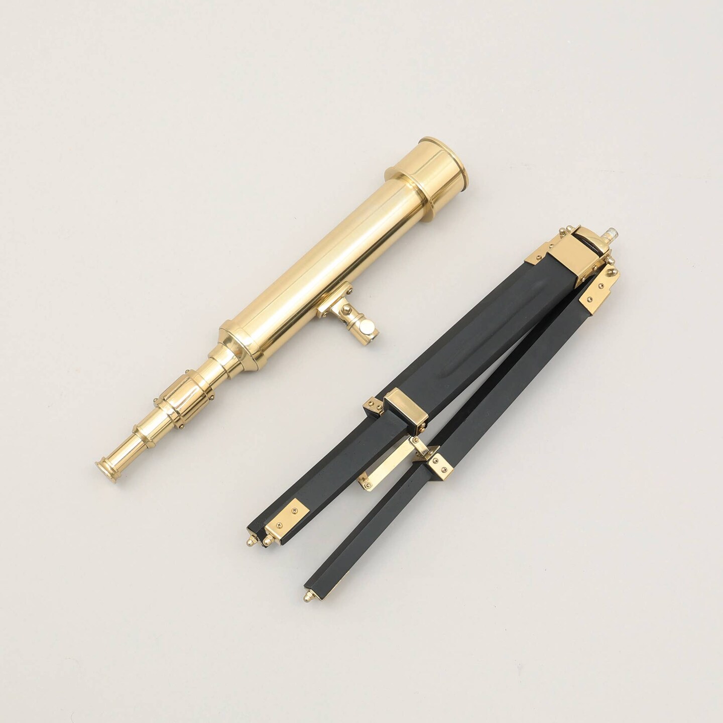 Collapsible Brass Telescope on Tripod Stand -18&#x22;