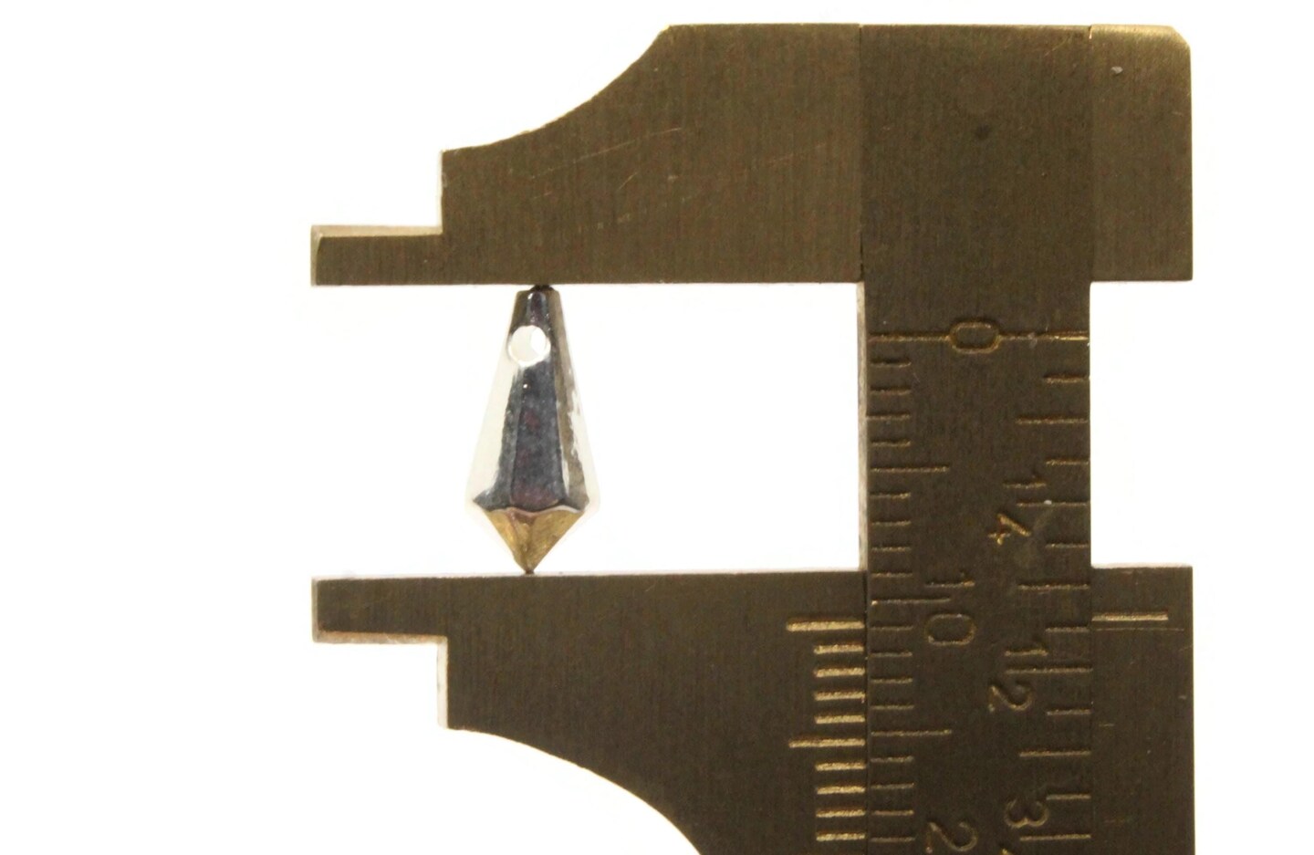 30 11mm Silver Faceted Teardrop Briolettes Vintage Silver Plated Plastic Beads