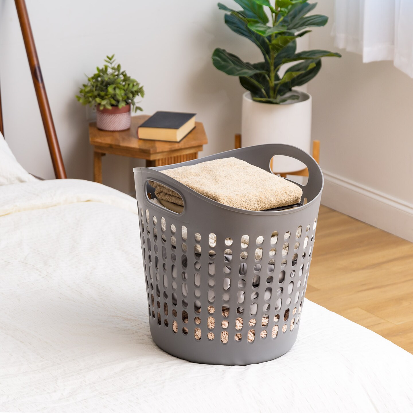 IRIS USA 3Pack Laundry Basket 40L Durable and Flexible, Portable Round Bin, 1.15 Bushel Hamper for Storage with Ventilation Holes for Closet Dorm, Gray