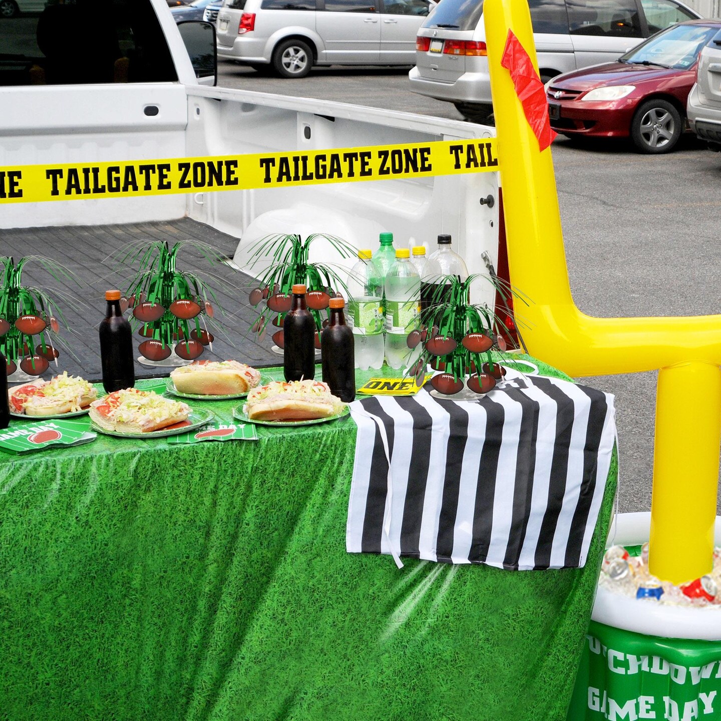 12 Pack Beistle Football Mini Party Cascade Centerpiece