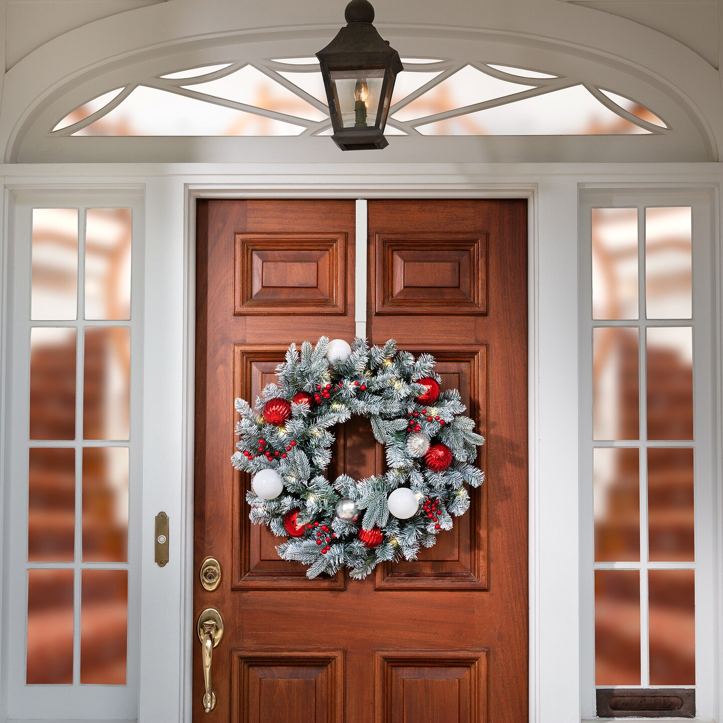Haute Decor Adjustable Length Wreath Hanger - 20 Lb. Capacity