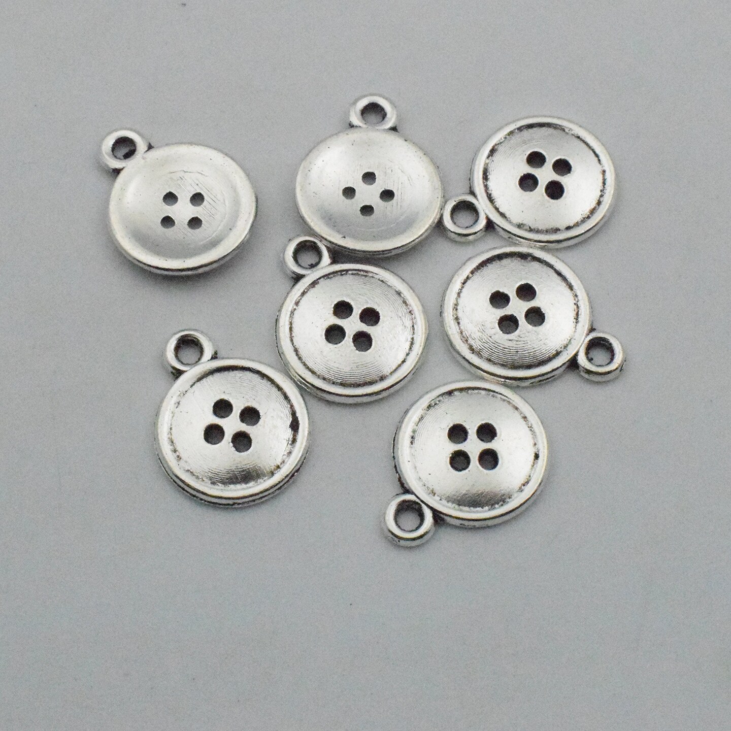 Sewing Charms Collection-100g About (60-65pcs) Antique Silver Craft Supplies Sewing Charms Pendants for Crafting, Jewelry Findings Making Accessory for DIY Necklace Bracelet (M003)