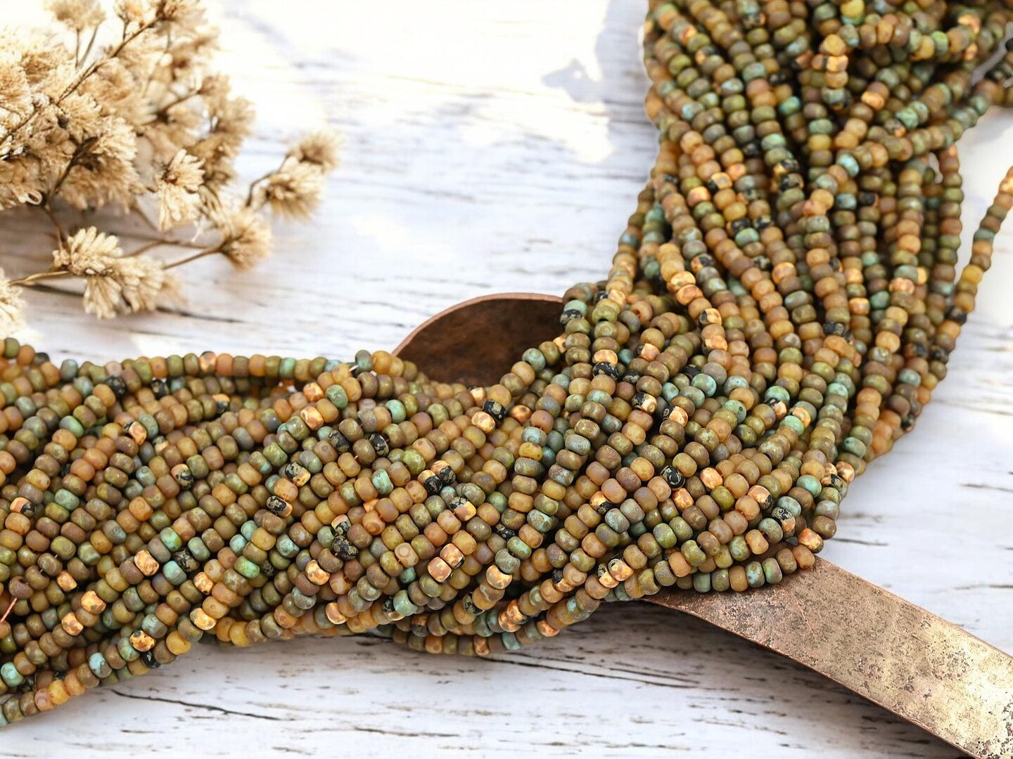 8/0 Aged Matte Rustic Amber Striped Picasso Mix Seed Beads (21&#x22; Strand)