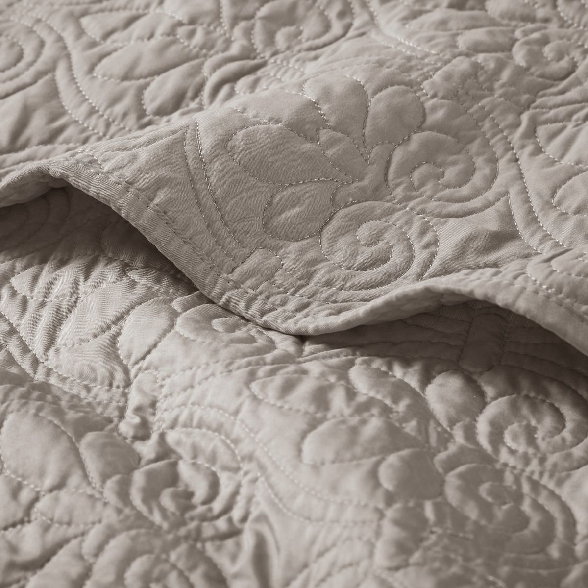 Edge Collections - 60" x 70" - Beige - Oversized Quilted Throw - 1 Piece