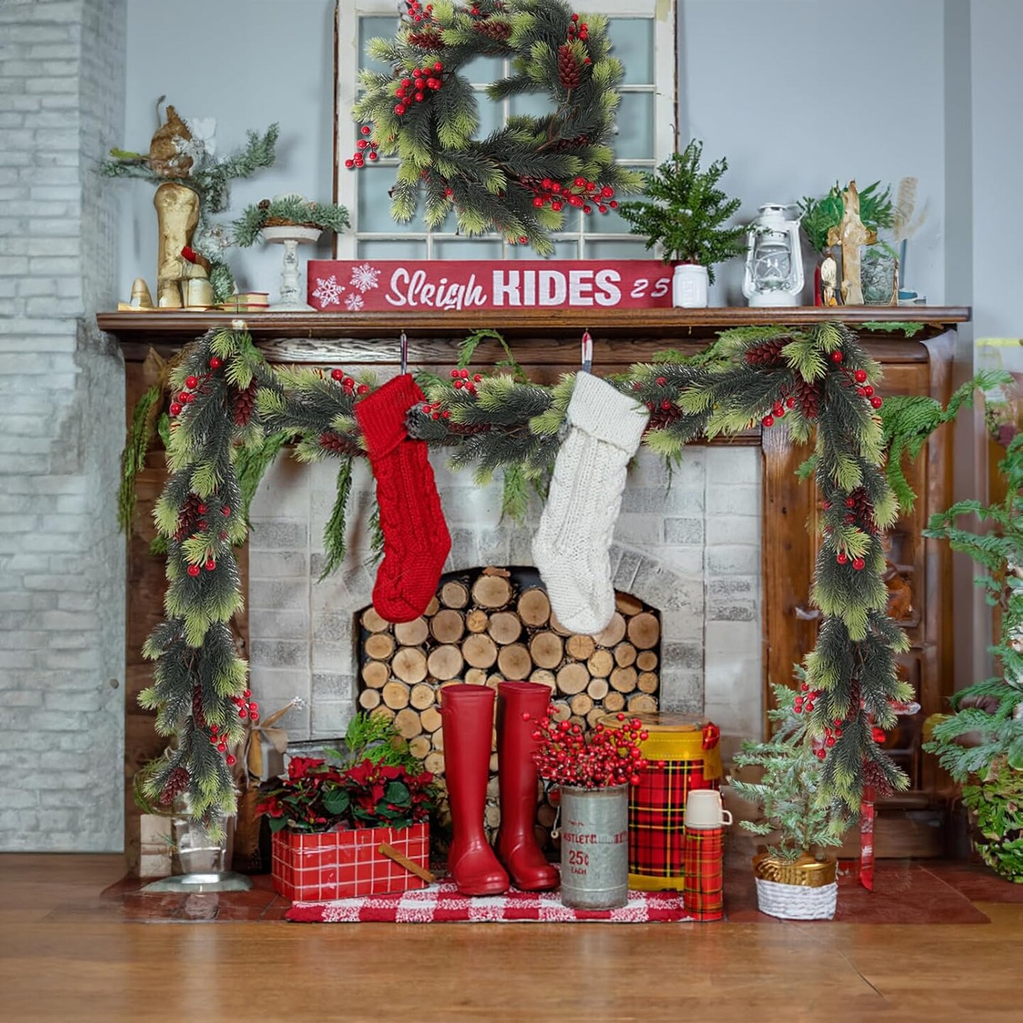 Christmas Garland with Red Berries Decorative Pine Cones(Light Green)