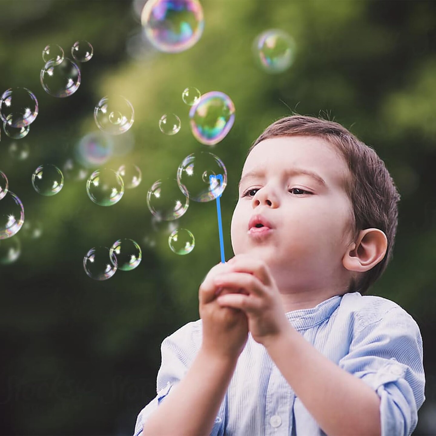 32 Pack Mini Star Bubble Wands for Kids Party Favors, Assorted Red, White Blue Bubble in Bulk Summer Toy