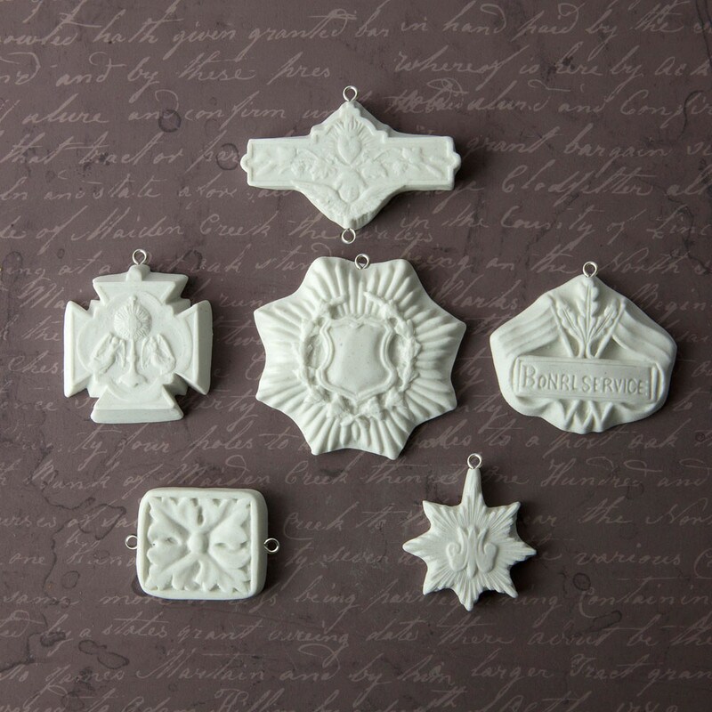 Relic &#x26; Artifacts Archival Cast -Medallions - 655350941604