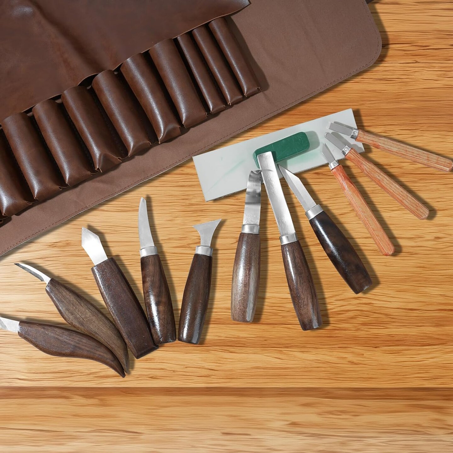 Wood Carving Tools Sets Deluxe Wood Carving Kit Wooden Carving Knife Wood working Carving Knife Tools Set with Large Leather Case For Beginner and Carpenter Experts