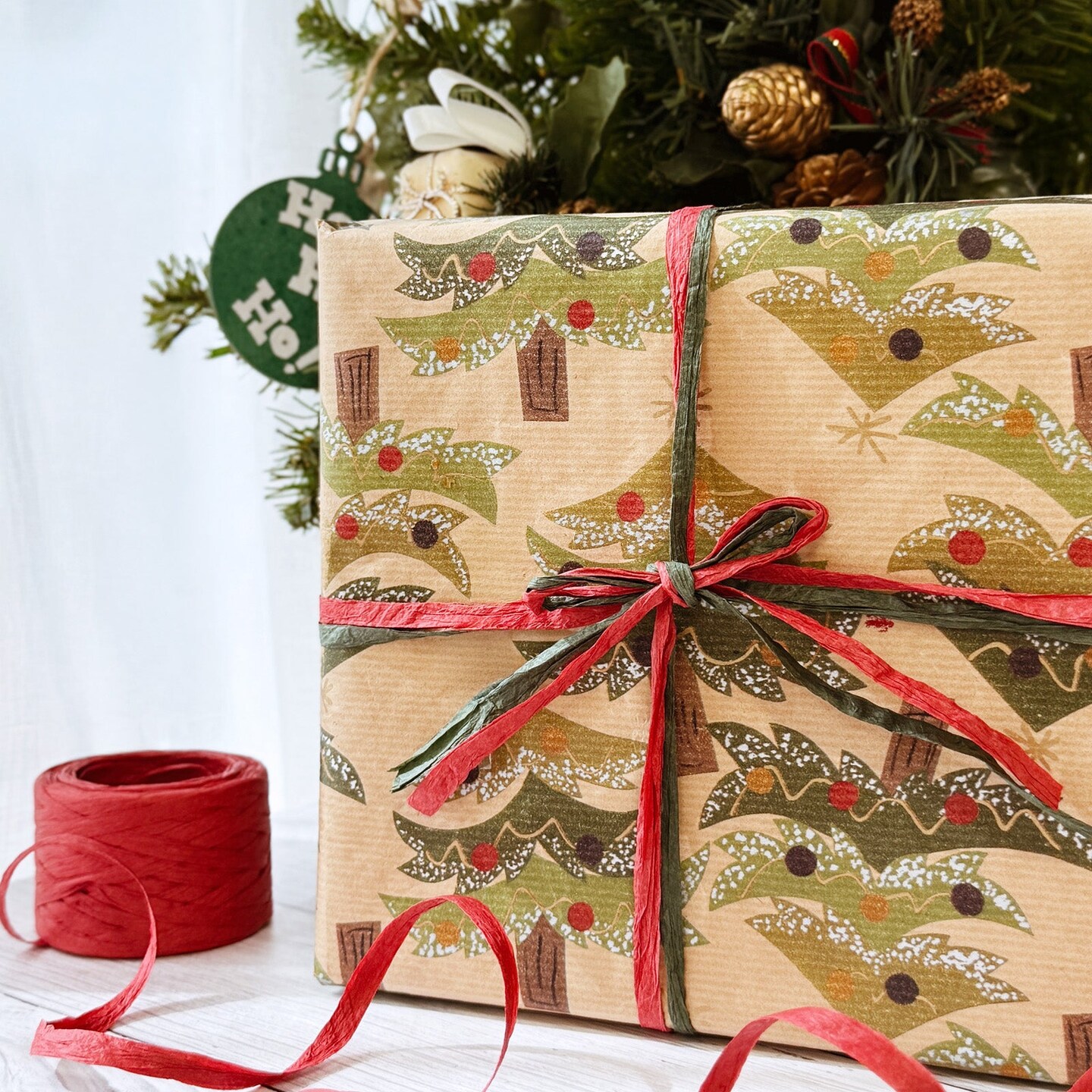Wrapables Christmas Raffia Ribbons 492 Feet Total, Paper Twine for Gift Wrapping, DIY Crafts, Decorations (Set of 3)