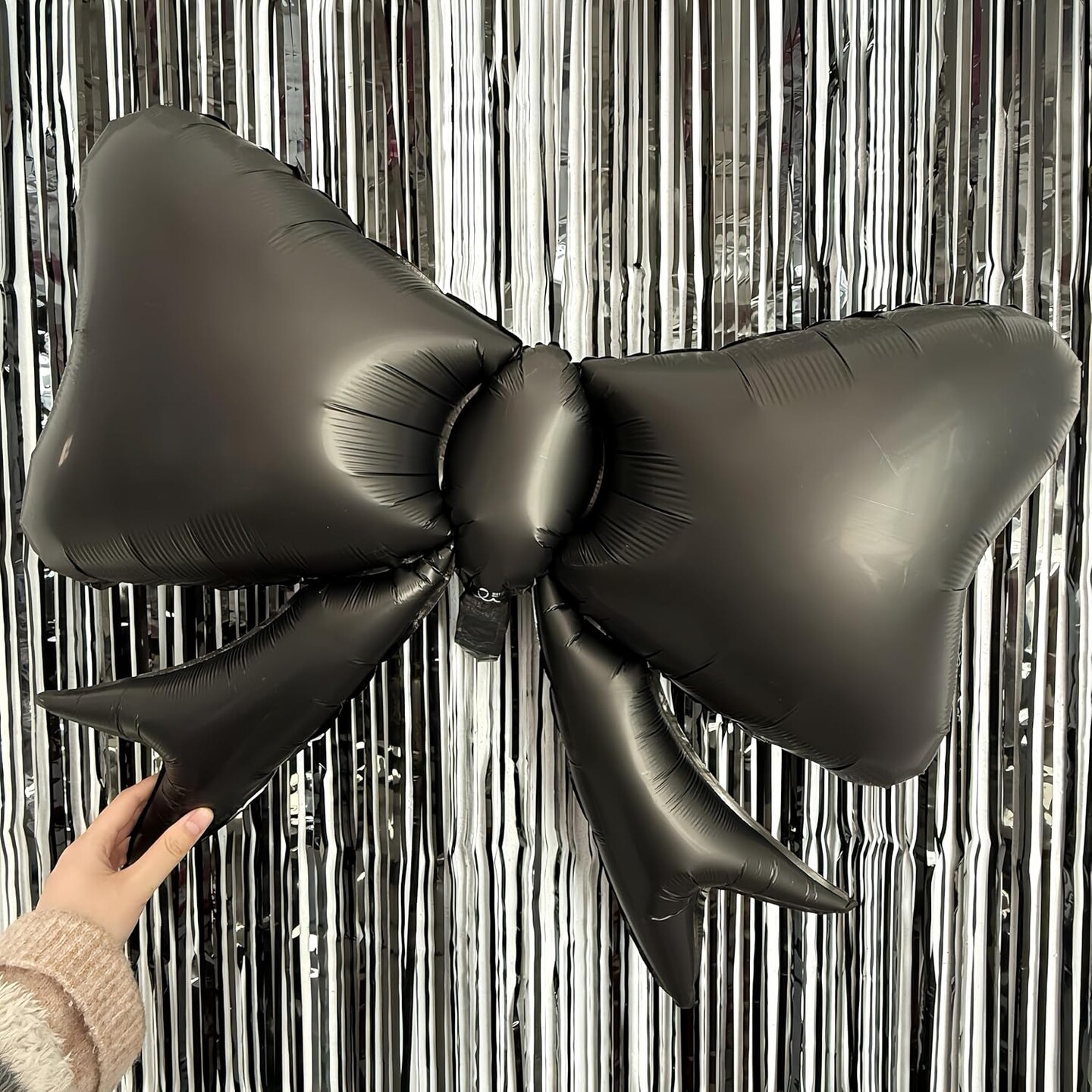 5Pcs Black Bow Mylar Foil Balloons Decorations/Suitable for Retro Classic Party/Gothic Style Party/Luxurious Palace Princess Party/Black Wedding Party Decorations