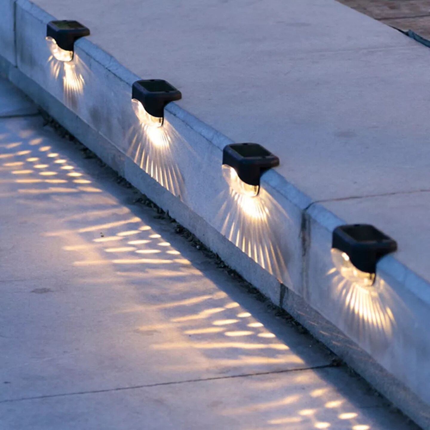 Kitcheniva 4 Pcs Outdoor Solar LED Deck Lights