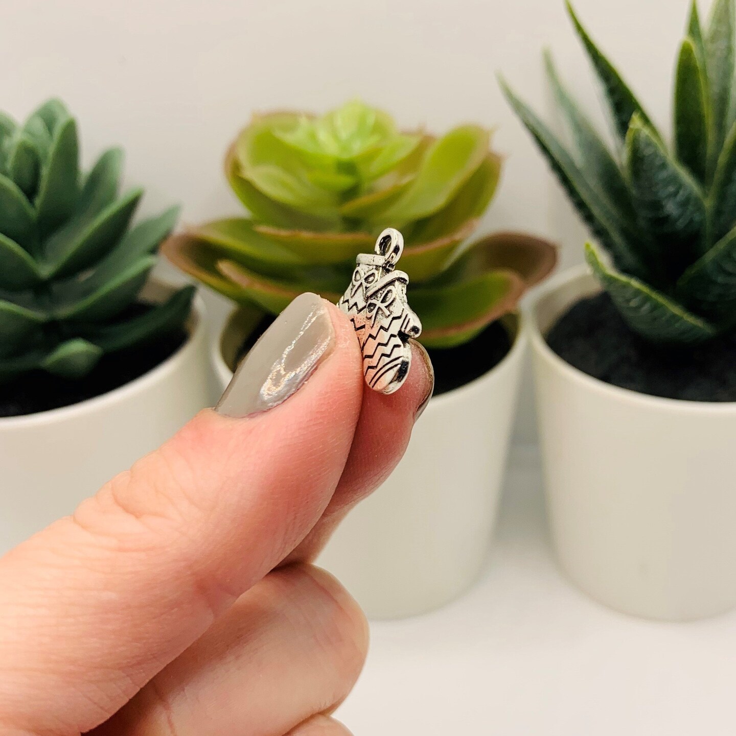 Silver Mitten Christmas Glove Charms, 17x16mm