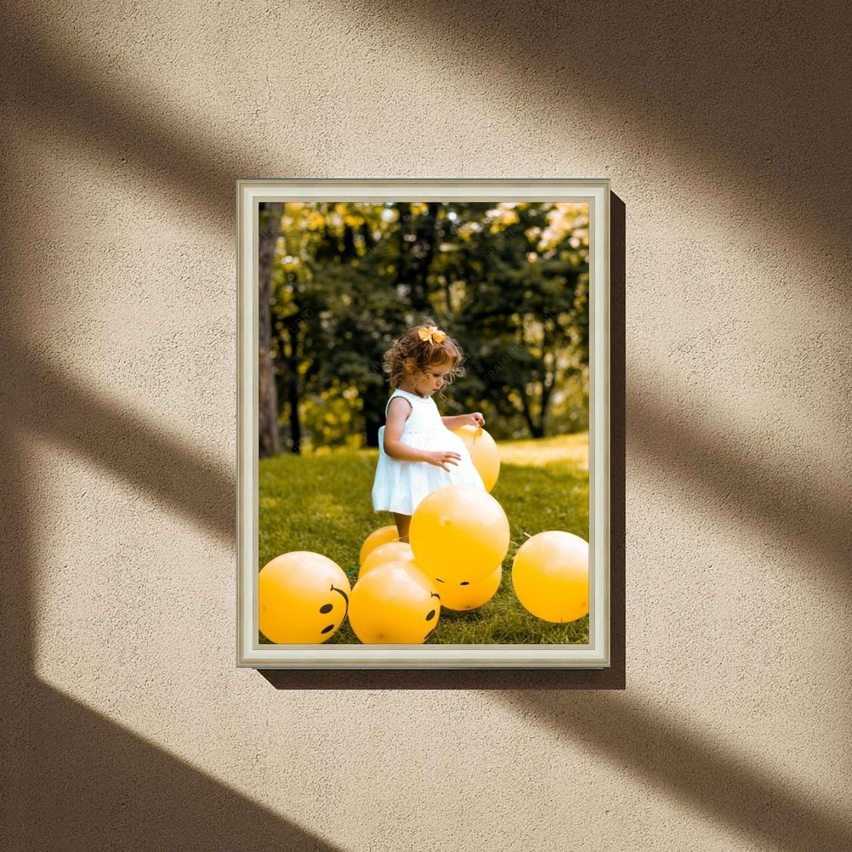 Traditional 14x9 Gold Picture frame Plein Air Frame