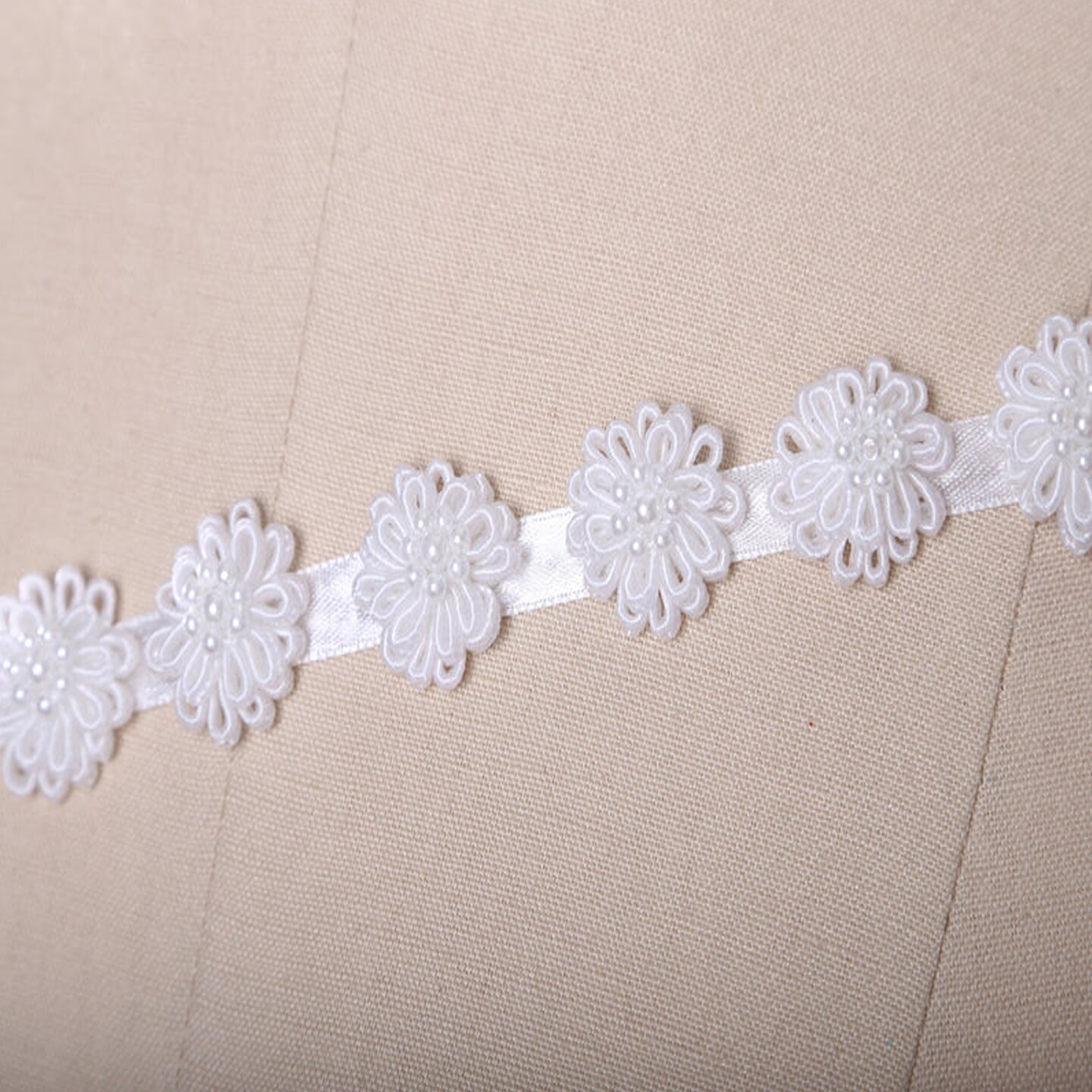 1 Yard 3D White Flower Ribbon Trim Firm Satin Narrow Floral Accent