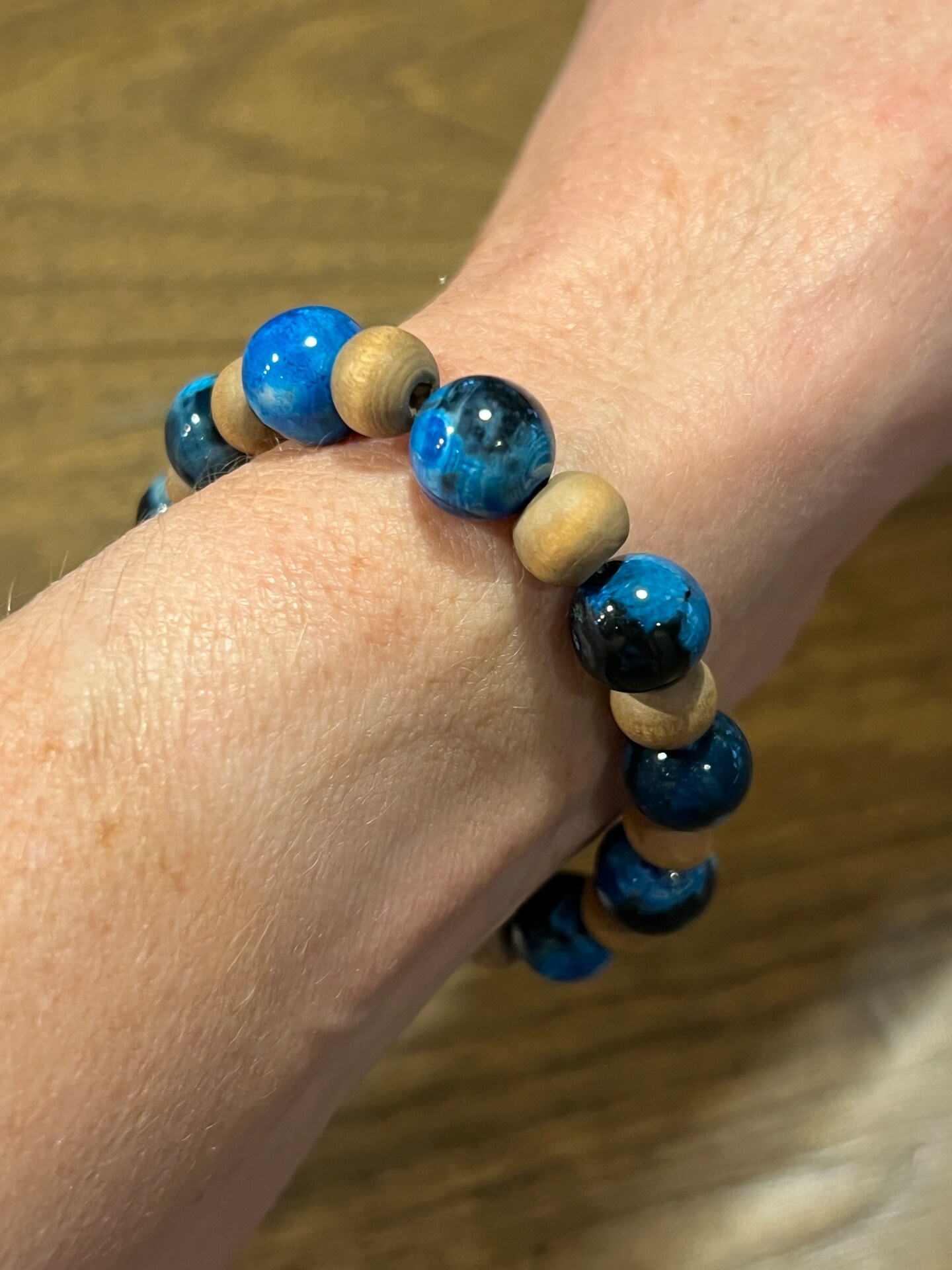 Blue Marble and Wood Bead Stretch Bracelet