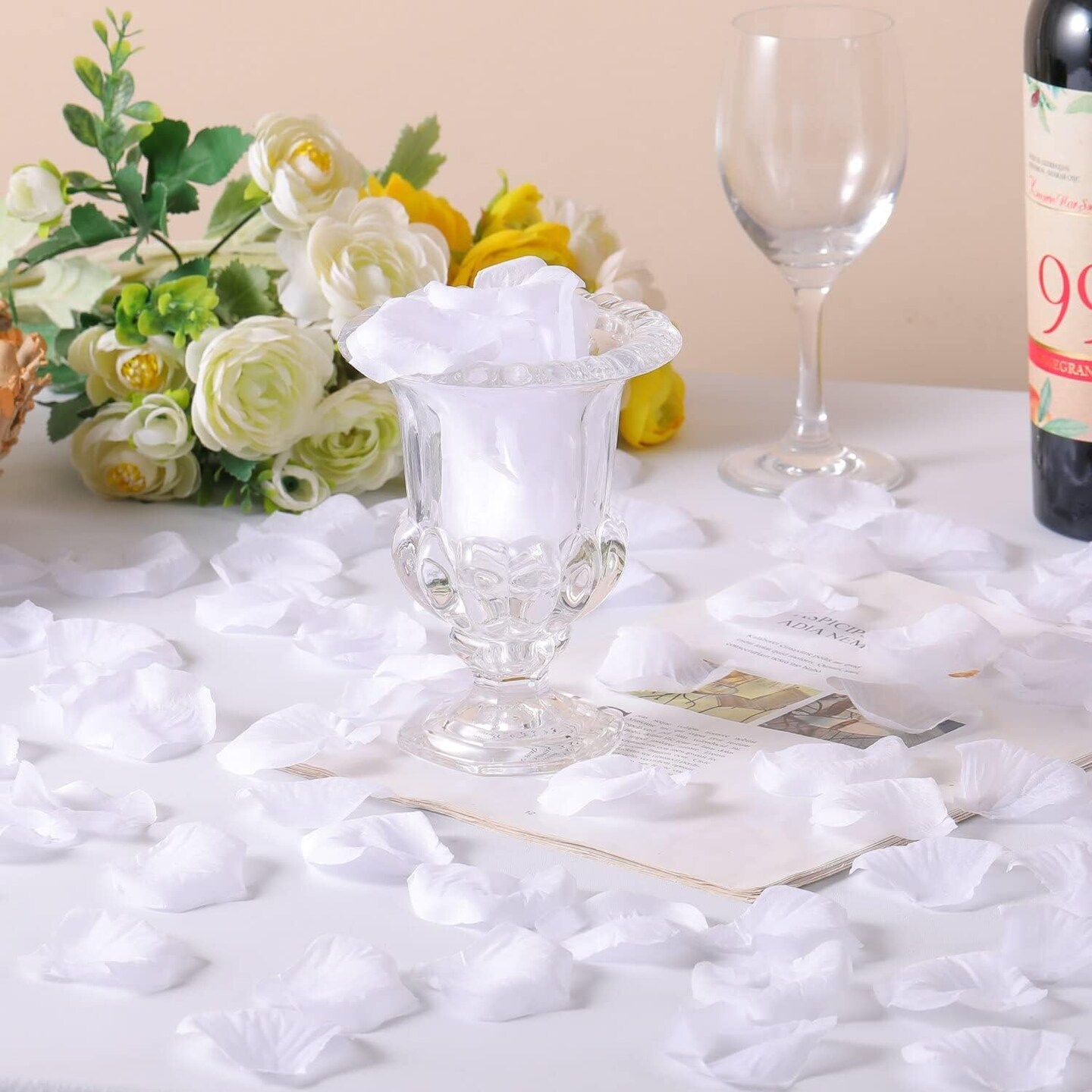5000 Pcs Faux White Flower Petals for Weddings