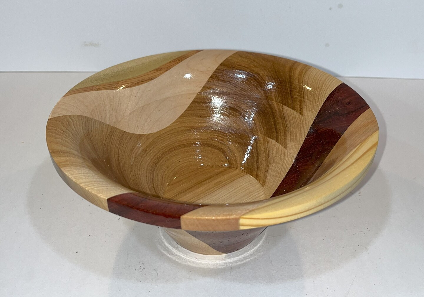 Board Style Segmented Turned Bowl - Etsy Board Style Segmented Turned Bowl display picture 1