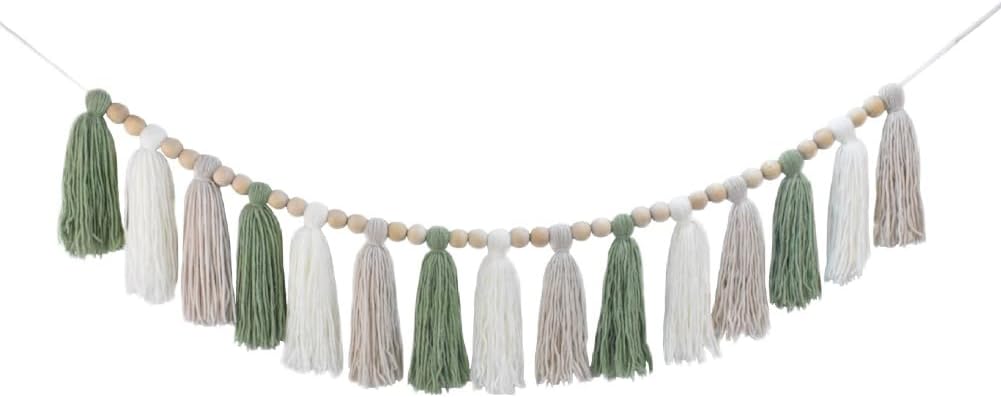 Sage Green Tassel Garland – Boho Farmhouse Yarn Fringe Wall Hanging(Green)