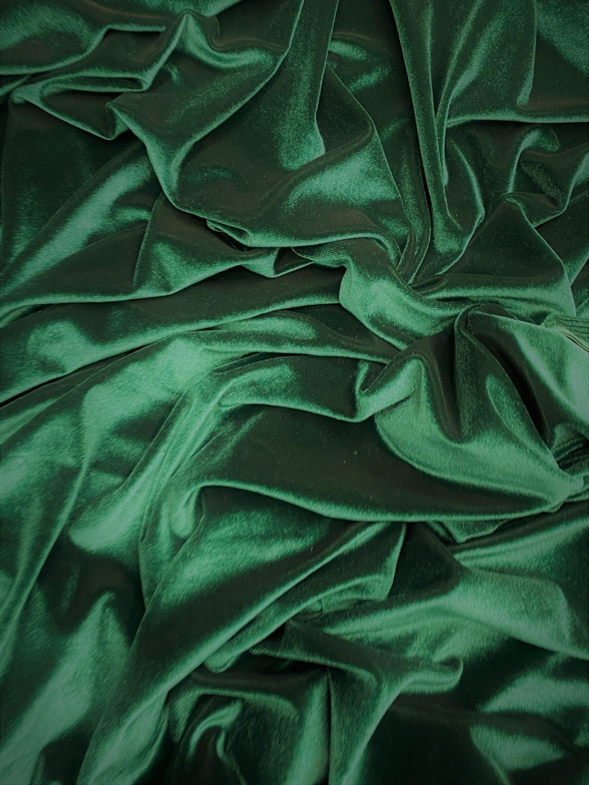 1 Yard Emerald Fores Green Stretch Velvet Fabric for Fashion, Costumes, Home Accents, and Crafting 58/60 Inch Wide