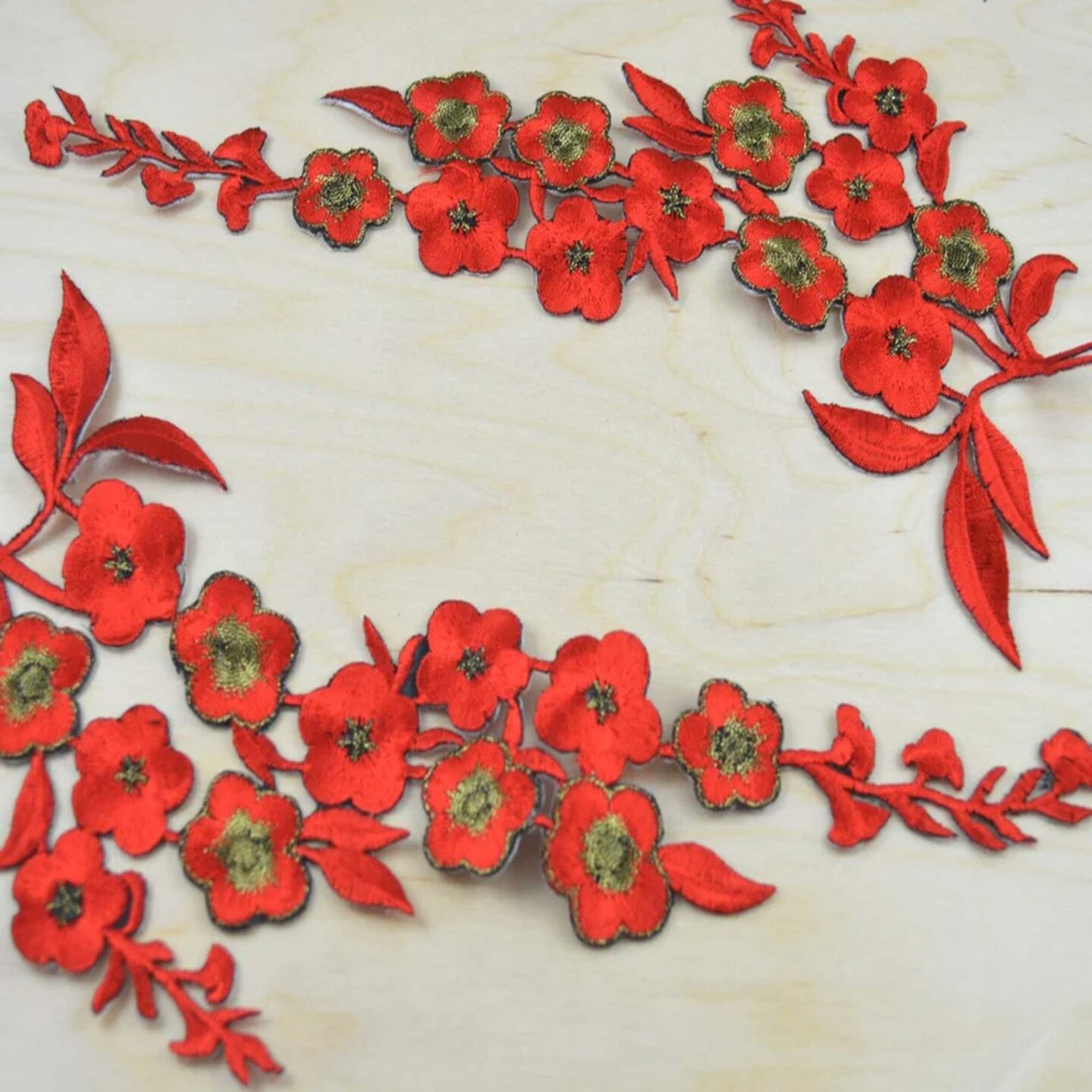 2 Pieces Red Gold Floral Appliques Embroidered Iron-On Flower Patches for Dresses, DIY & Costumes