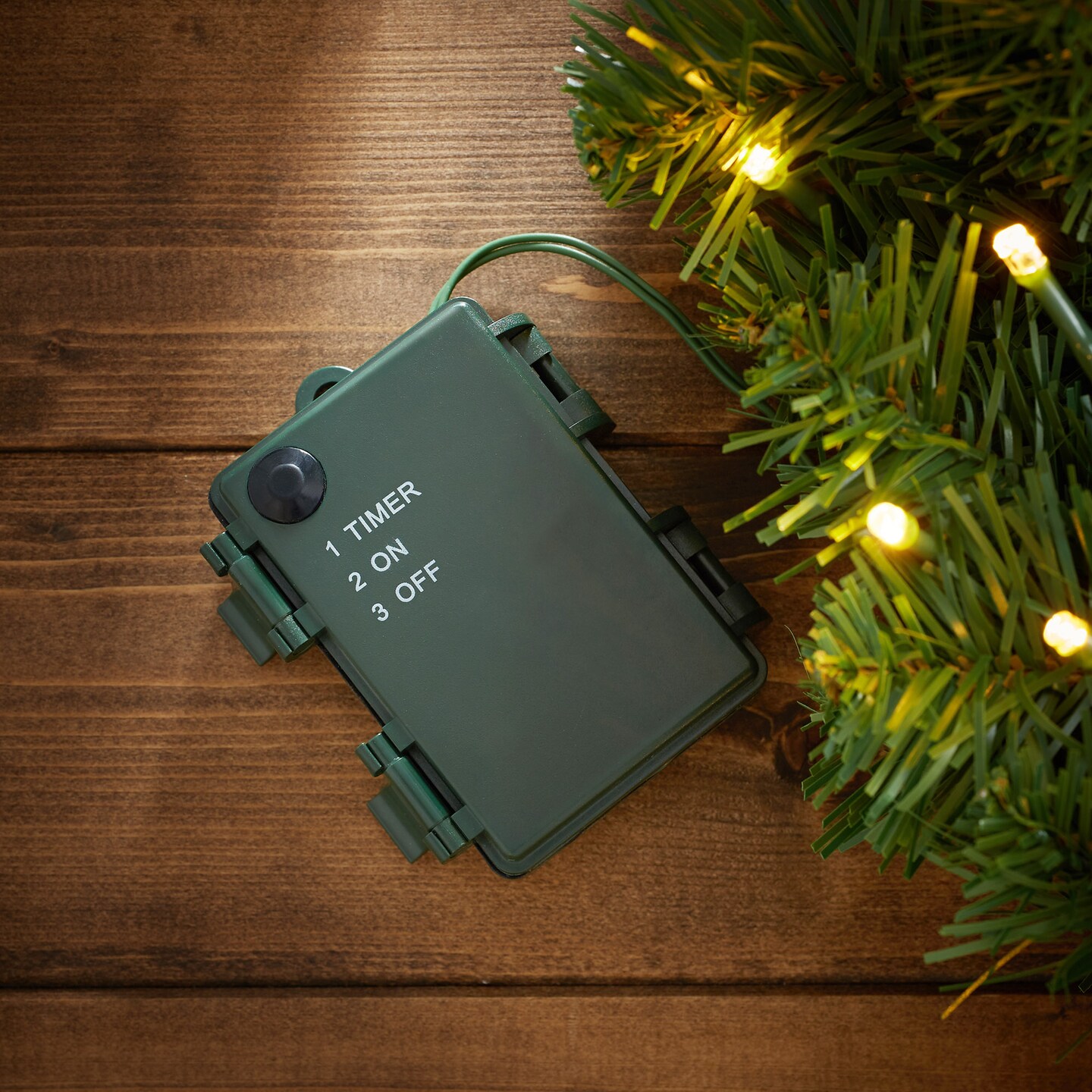 Casafield Pre-Lit Artificial Christmas Wreath for Front Door, Window or Mantel, Green Fir with White Lights Indoor/Outdoor Holiday Decor, 24 Inches