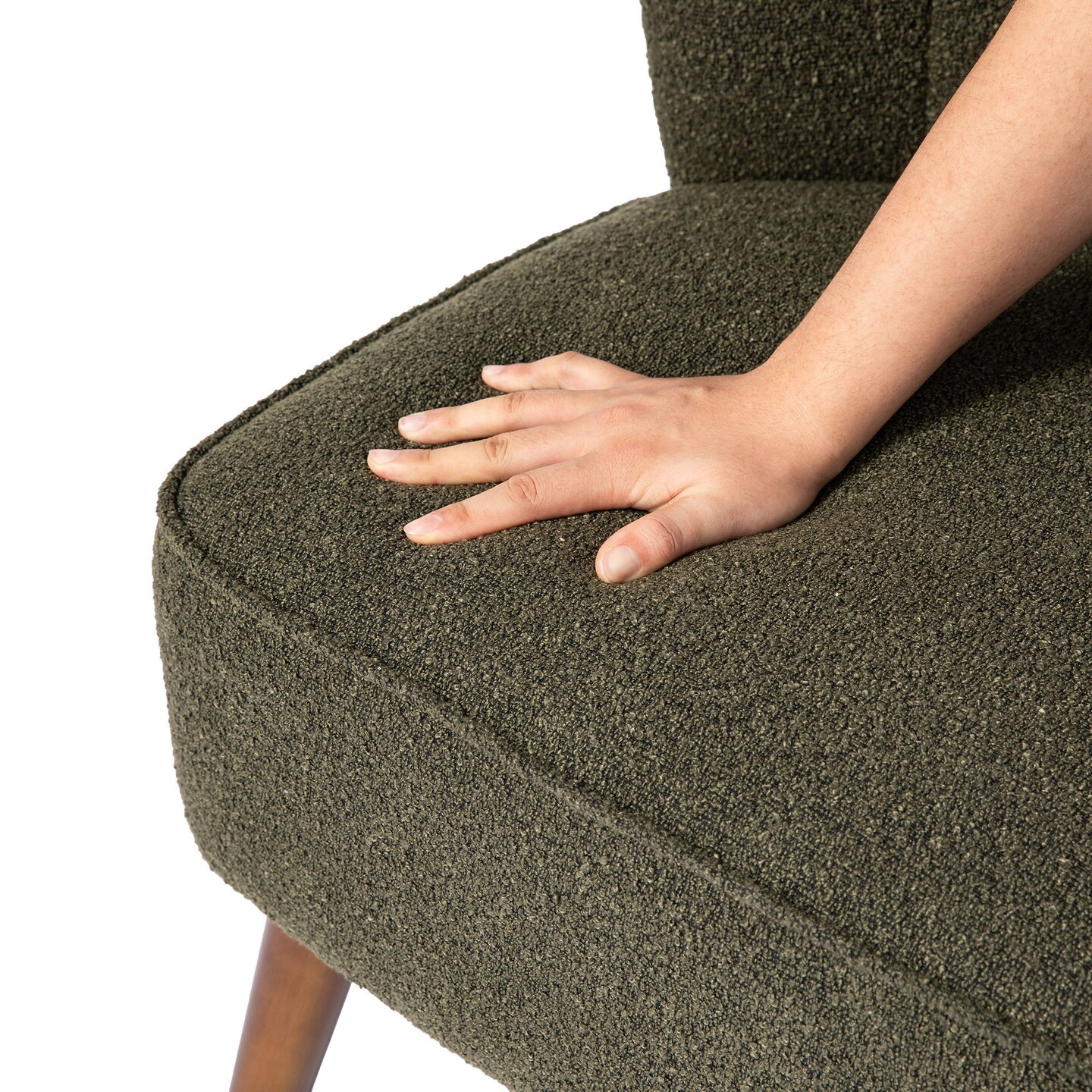 32.75&#x22;H Upholstered Tufted Accent Chair with Rubber Wood Legs