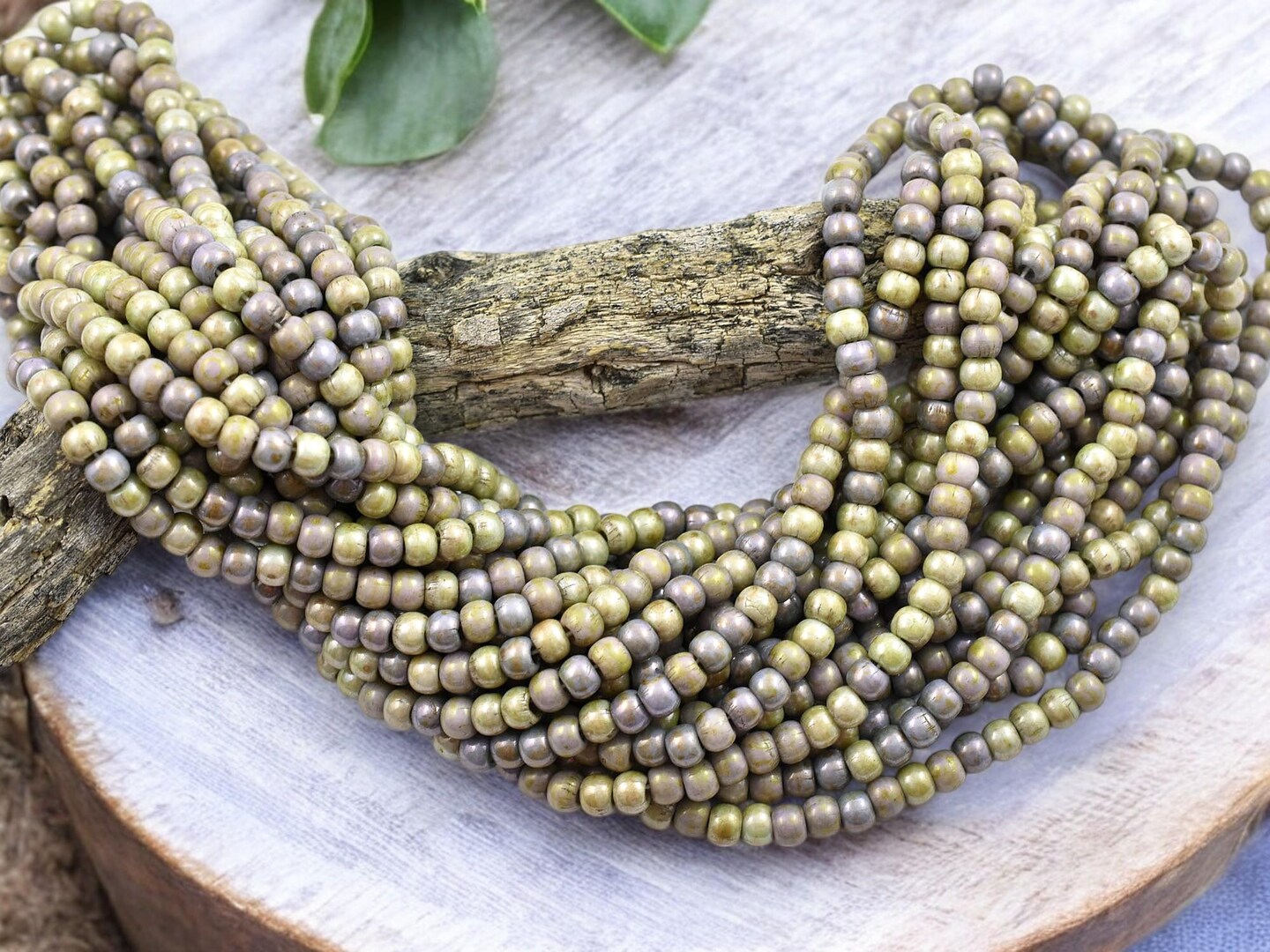 4/0 Aged Alabaster Picasso Mix Seed Beads (20&#x22; Strand)