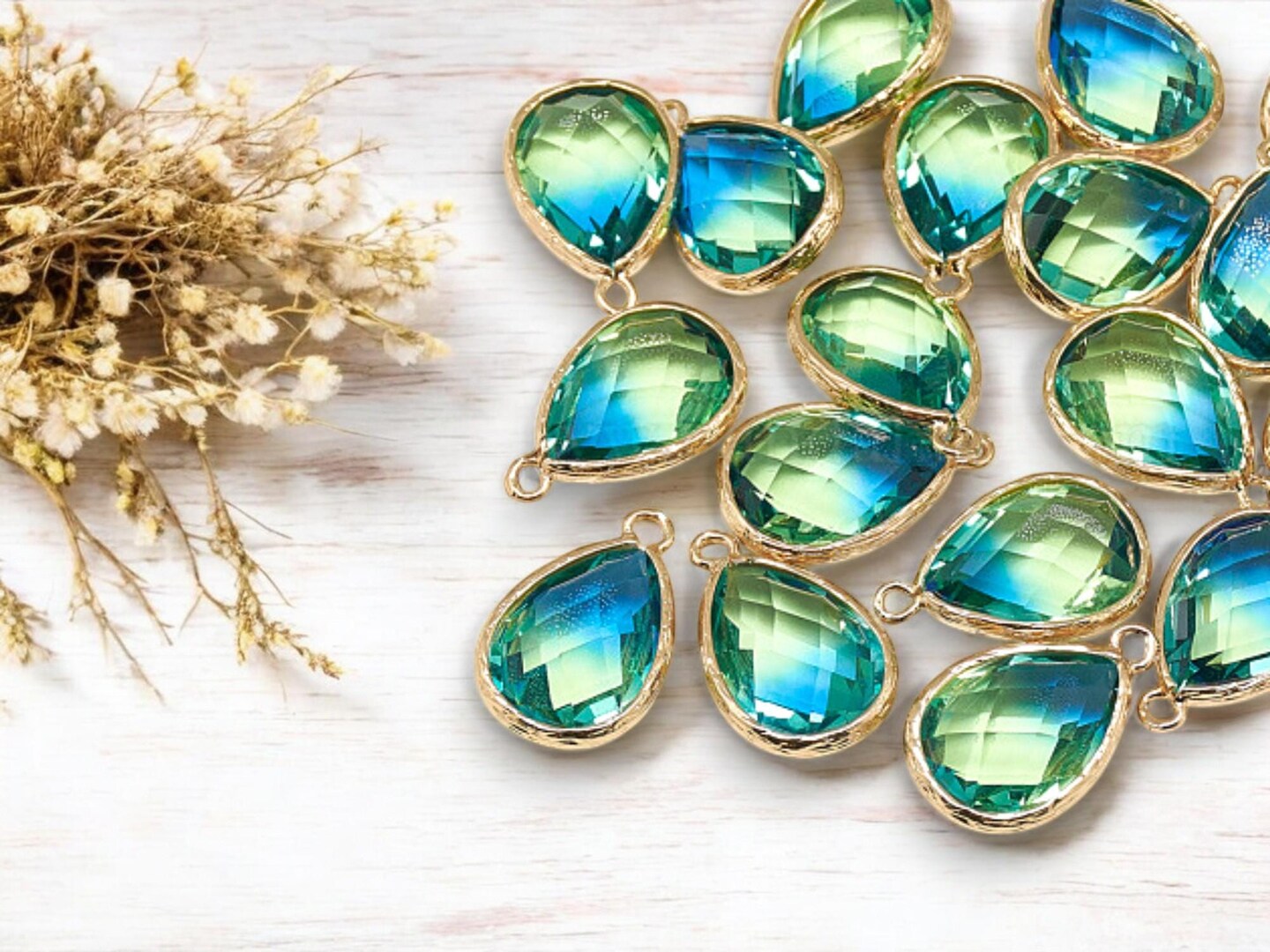 *5* 23x15mm Gold Plated Brass Faceted Teardrop Charms (Blue Green)