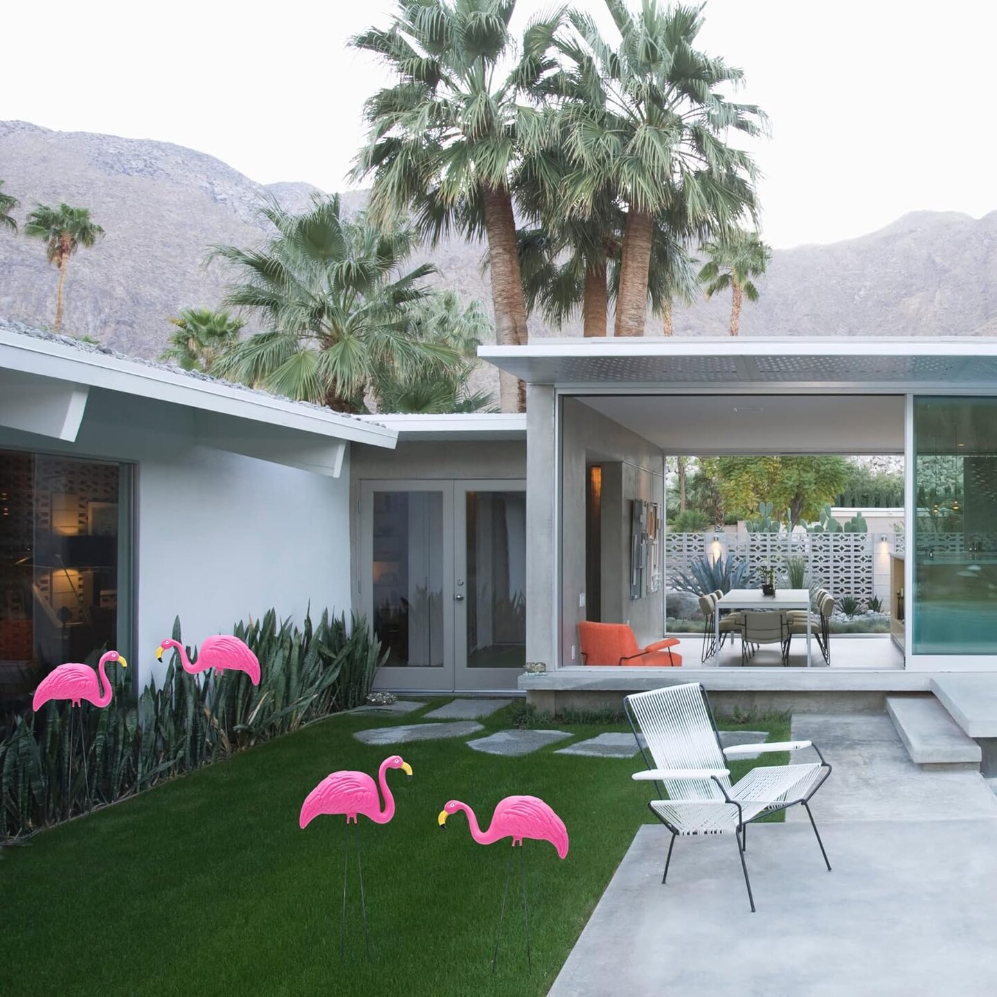 4E&#x2019;s Novelty 4 Pink Flamingos Yard Decorations - Large Flamingos Yard Ornaments, Lawn Flamingos for Yard Sculptures &#x26; Statues Outdoor Garden Decor