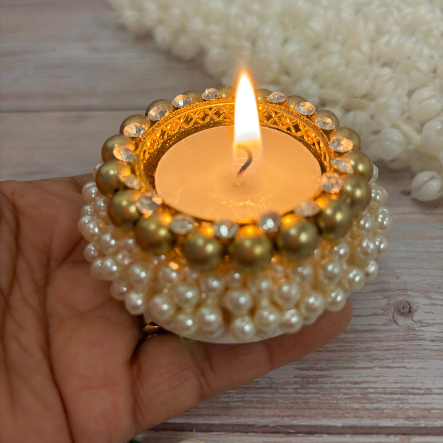 4 Pcs Pearl Tealight Candle Holder Festival of Light Decorative T-light Holder for Diwali Navratri Christmas Thanksgiving Housewarming Gift Candle Stand for Centerpiece Table Home Decor