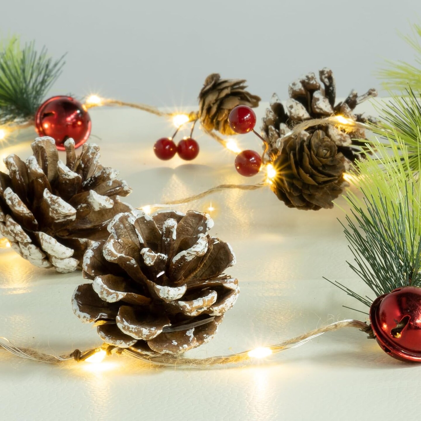 10 FT Pre-Lit Christmas Garland with 60 LED Lights &#x26; 8 Modes,