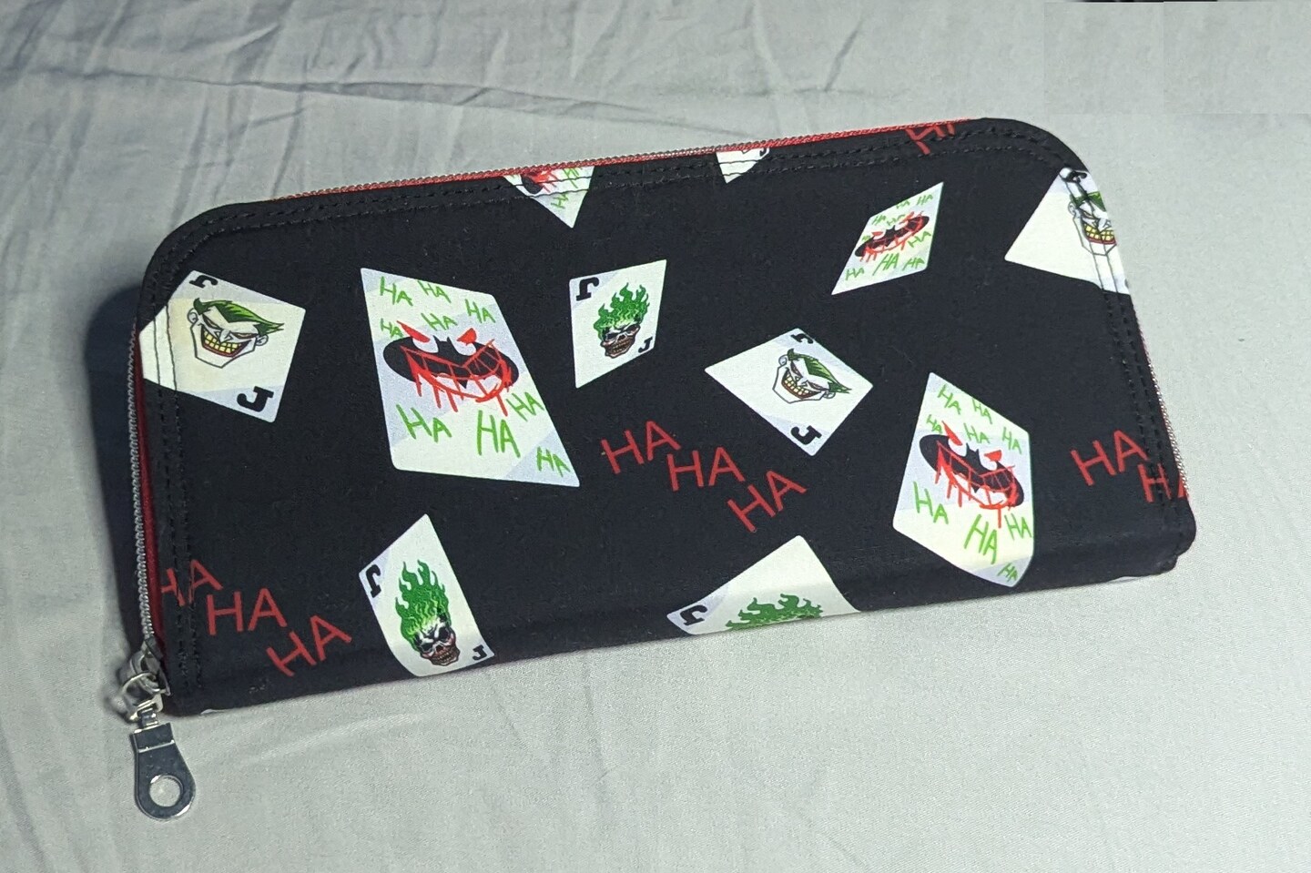 Batman - Joker Cards Zip Around Wallet | MakerPlace by Michaels