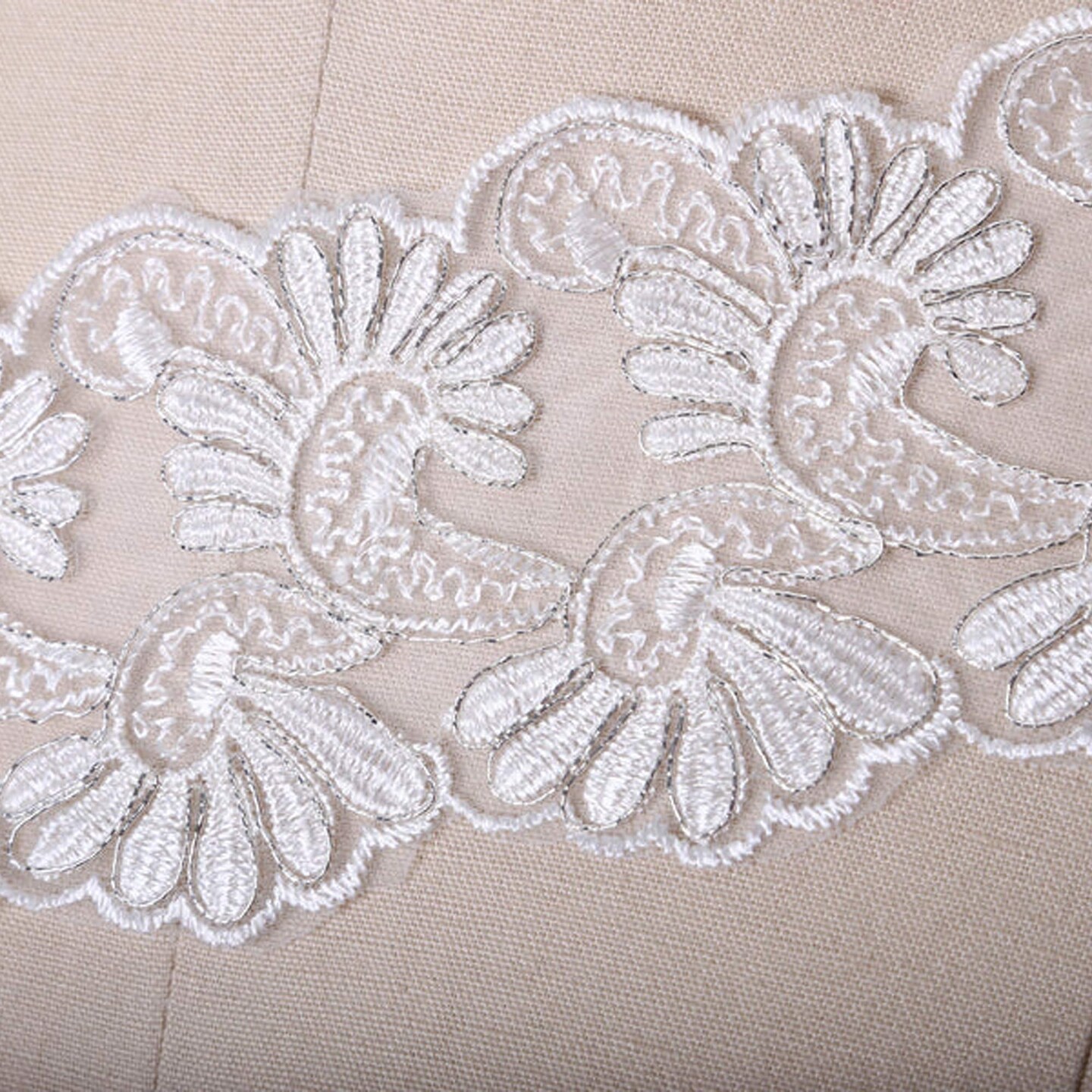 1 Yard White Double Fan Bridal Lace Trim Stiff Scalloped Edge Veil