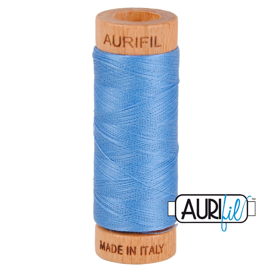 Light Wedgewood (2725) | 80wt Small Spool (274M / 300Y) | Aurifil Thread