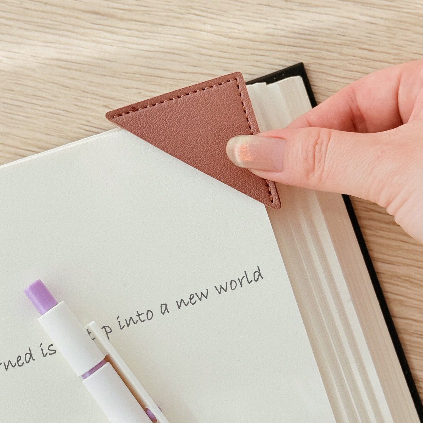 Wrapables Leather Corner Bookmarks, Page Marker, Reading Supplies (Set of 8), Triangles