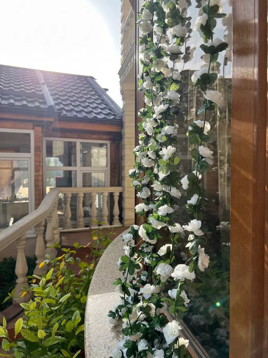 Artificial Rose Rattan Garland Fake Rose Vine Hanging Rose Ivy White Flowers Home Hotel Office Wedding Party Garden Craft Art Decoration