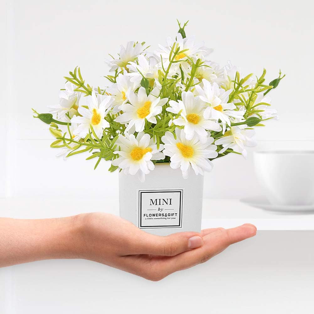 Artificial Flowers, Faux Flowers in Vase Small White Daisy Decor Mini Silky Artificial Daisies Fake Plant Flower Decor for Home Decor Indoor Centerpiece Table Decorations