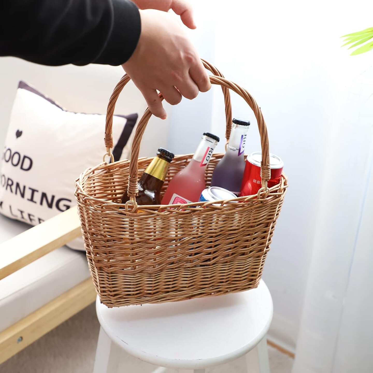 Natural Wicker Picnic Basket with Handle - Woven Willow Basket for Eggs, Candy, Groceries, Flowers, Gifts, Home &#x26; Outdoor Storage, 13x6x8 inches