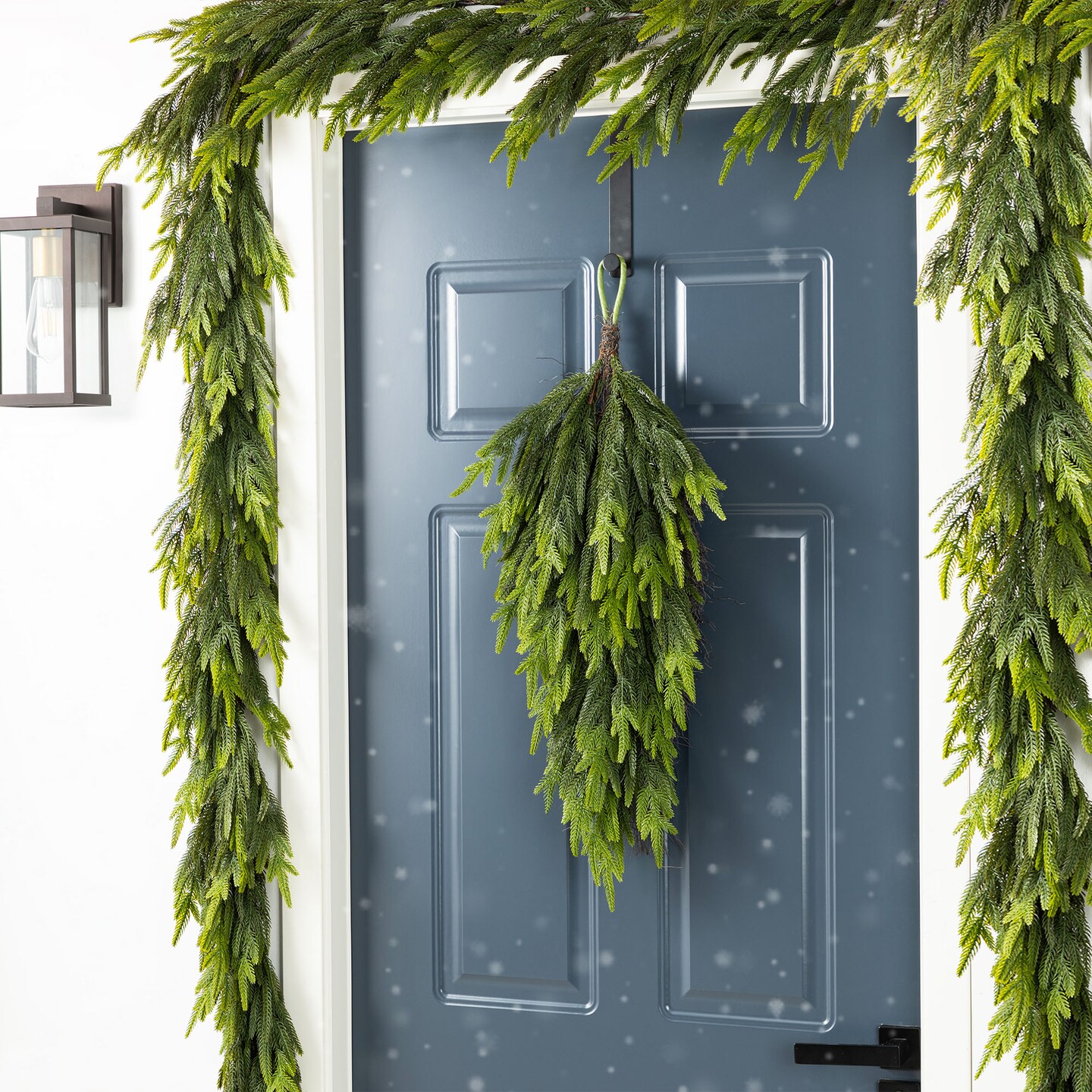 Christmas Greenery Pine PE Dripping Garland / Wreath / Teardrop