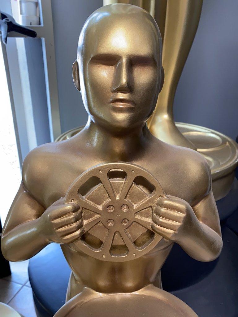 Movie Trophy Butler Small Statue