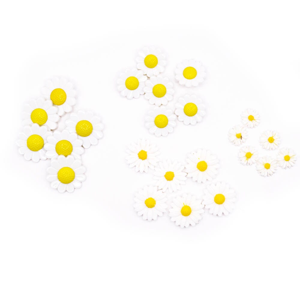 Pure Daisy Craft Embellishments White Floral Shank-Back &#x26; Flat-Back Buttons 24pcs