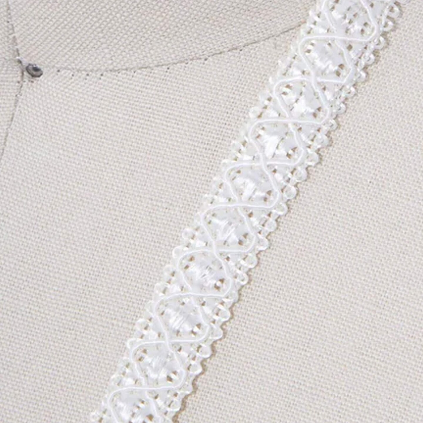 Ivory Rayon Gimp Trim, 1 Yard Luxe Ribbon-Effect Border for Furniture & Decor