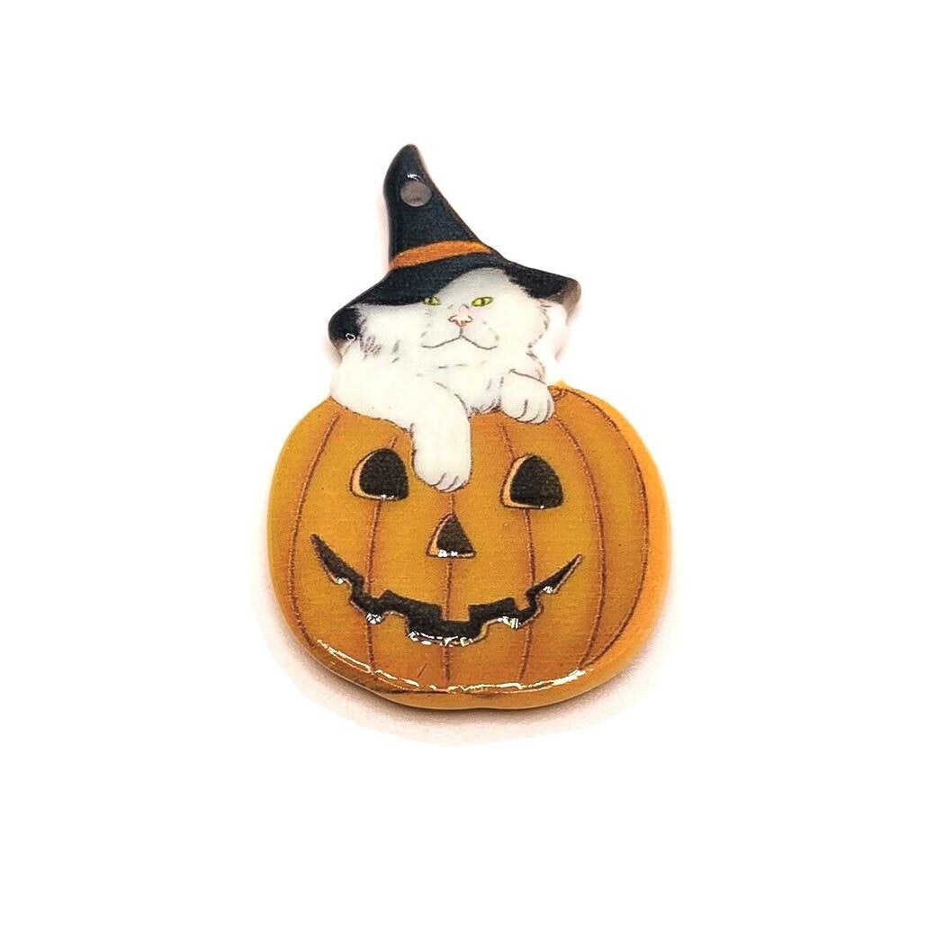 Halloween Cat in Pumpkin Pendant, 40x24mm