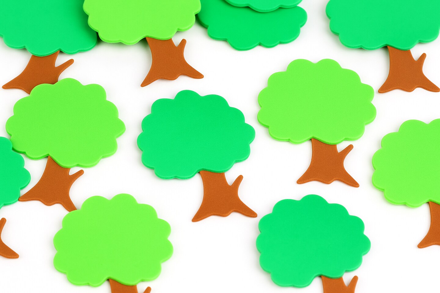 DIY Foam Trees Craft Kit – 20 Sets, 2.75" Mini Foam Trees for Holiday, Classroom, and Art Projects