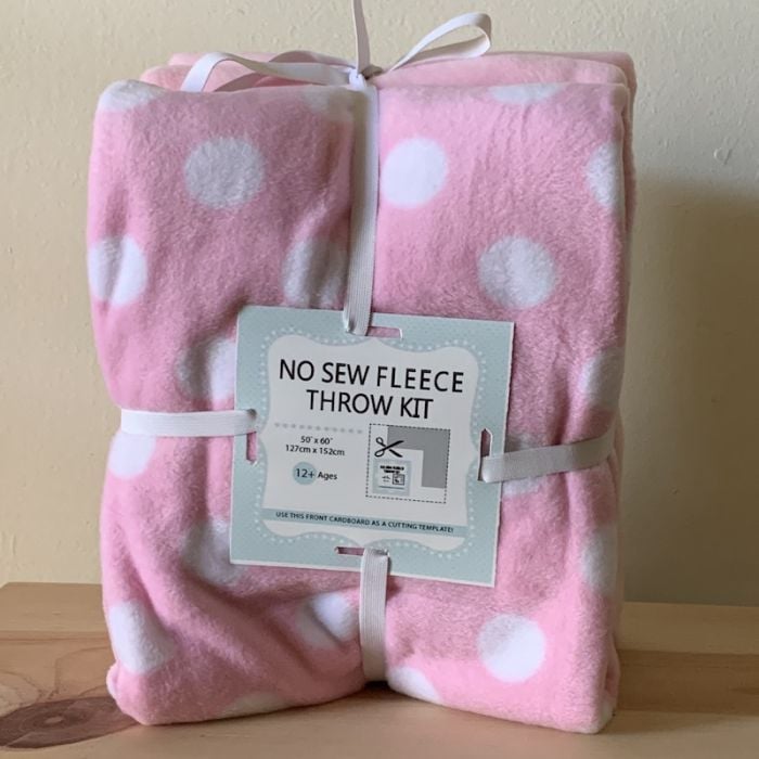 Dots on Pink Anti-Pill Premium No-Sew Throw Fleece Fabric Kit
