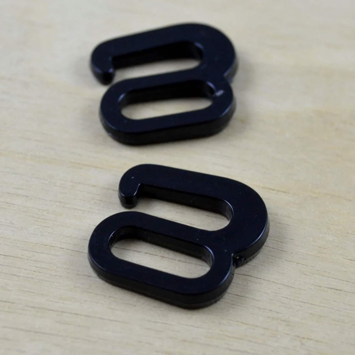 12 Black Plastic Bra Strap Hooks for Swimwear Lingerie DIY Craft Projects 3/4 Inch
