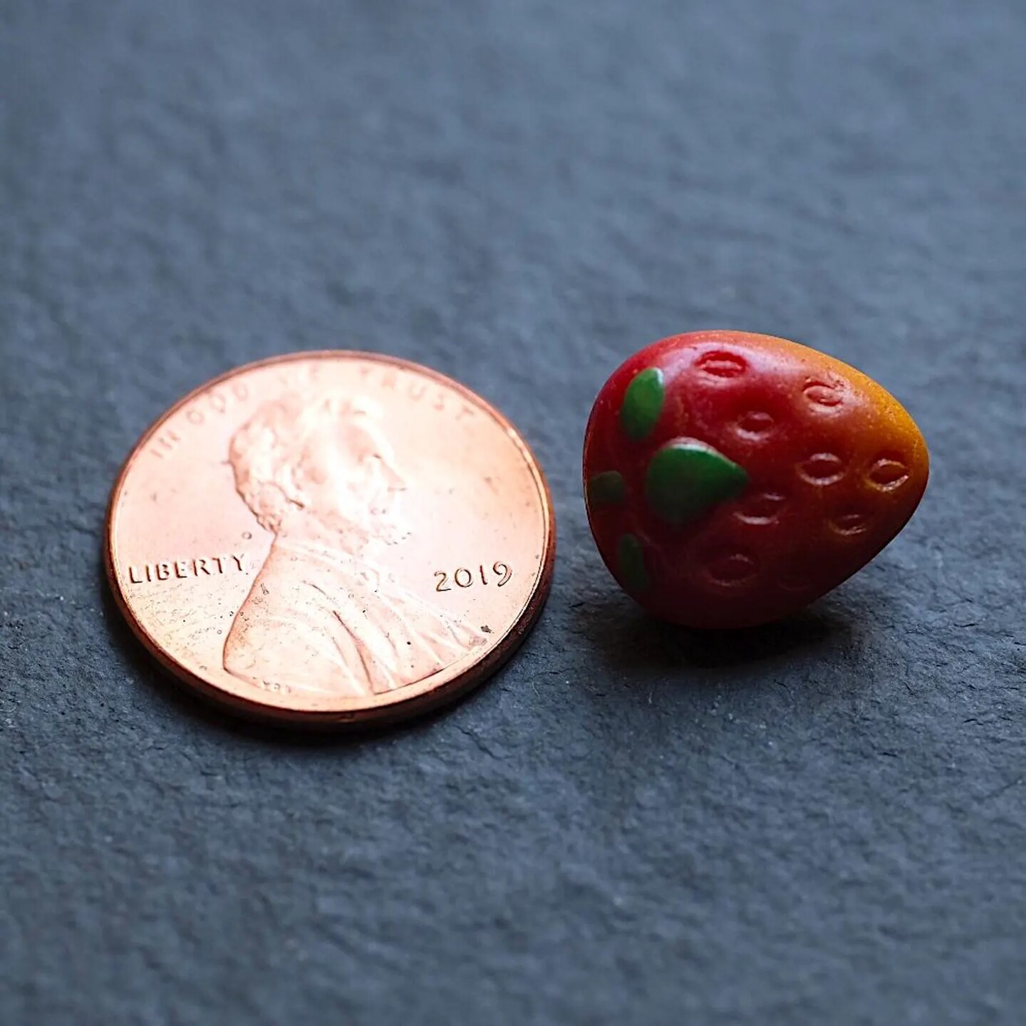 Vintage Czech Glass Strawberry Button, 2 Buttons, 14mm