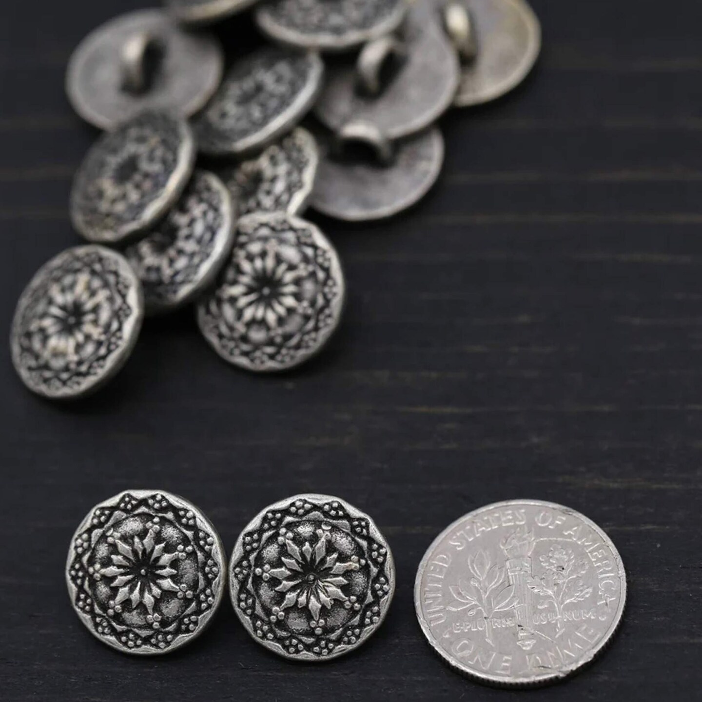 4 Pieces Antique Silver Vortex of Flowers Shank Metal Buttons 5/8 Inch